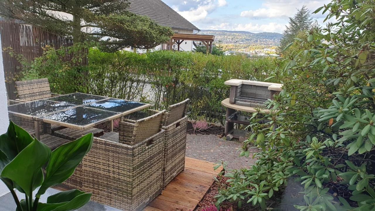 Haus Edda - Ferienwohnungen Mit Garten Und Schlossblick Marburg Eksteriør bilde